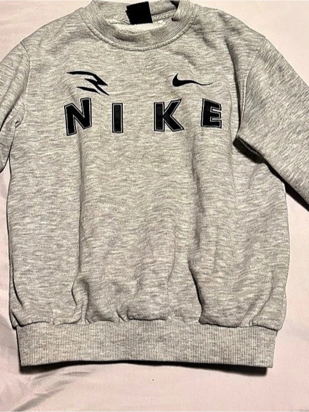 Nike Boys Size 8 Gray Crewneck Sweatshirt